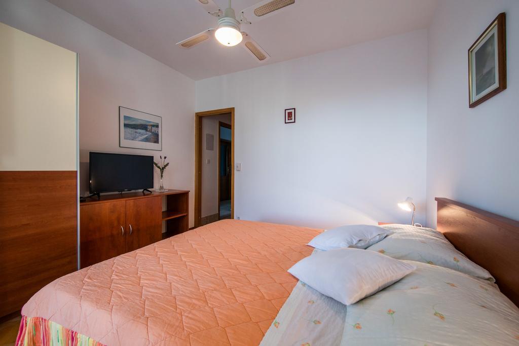 Apartament Garden Komiža