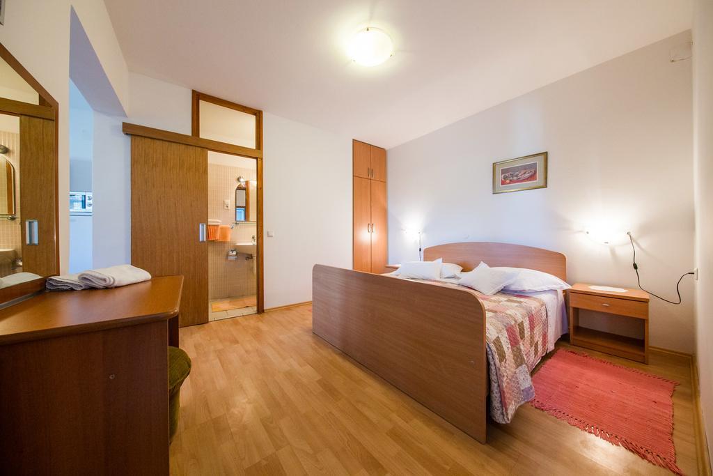 Apartament Garden Komiža